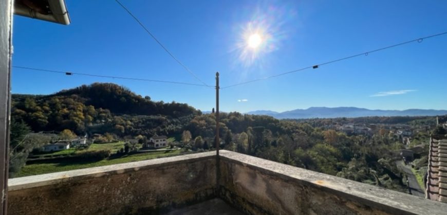 Palazzina signorile con giardino