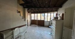 Appartamento con corte in zona centrale