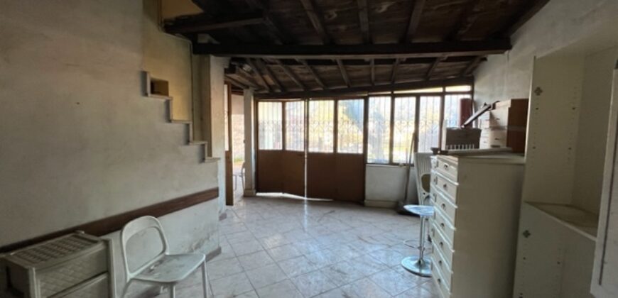 Appartamento con corte in zona centrale