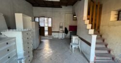 Appartamento con corte in zona centrale