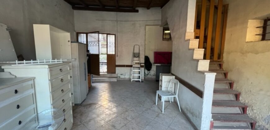 Appartamento con corte in zona centrale