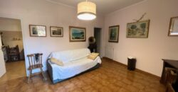 Appartamento con corte in zona centrale