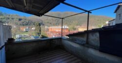 Appartamento con corte in zona centrale