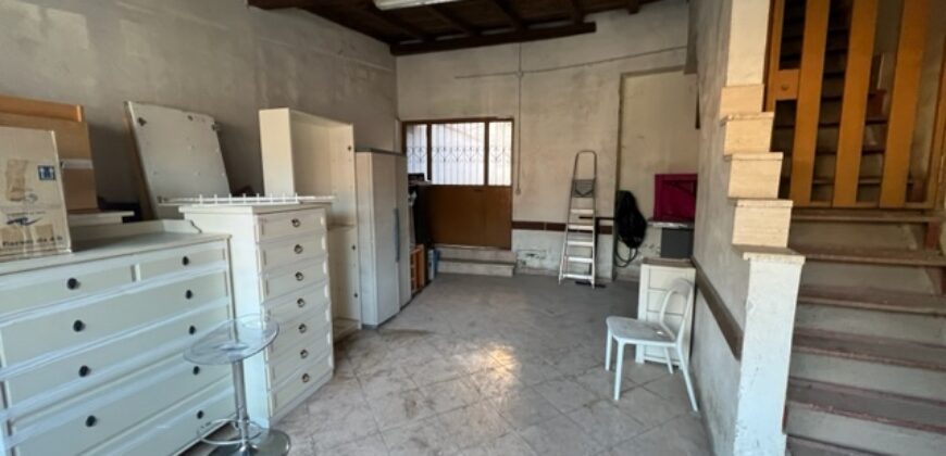 Appartamento con corte in zona centrale