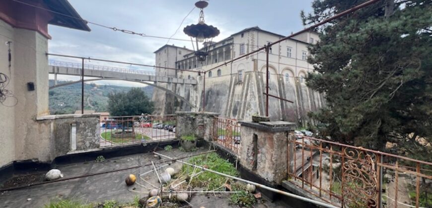 Palazzetto cielo terra signorile