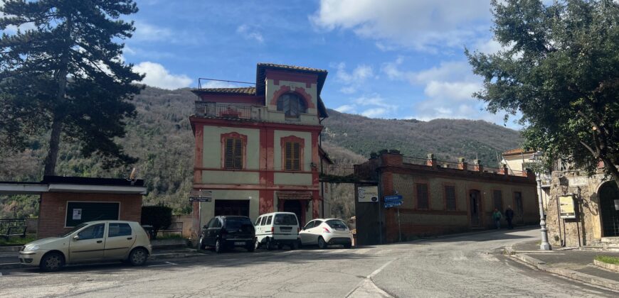 Palazzetto cielo terra signorile