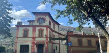 Palazzetto cielo terra signorile