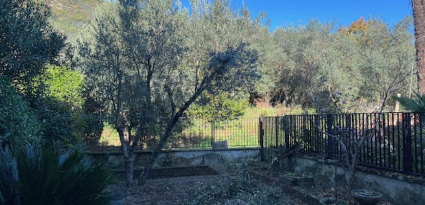 Villa a schiera su tre livelli