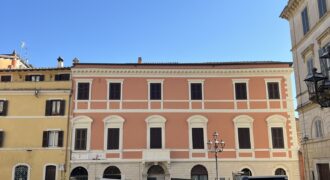 Appartamento signorile con terrazzo