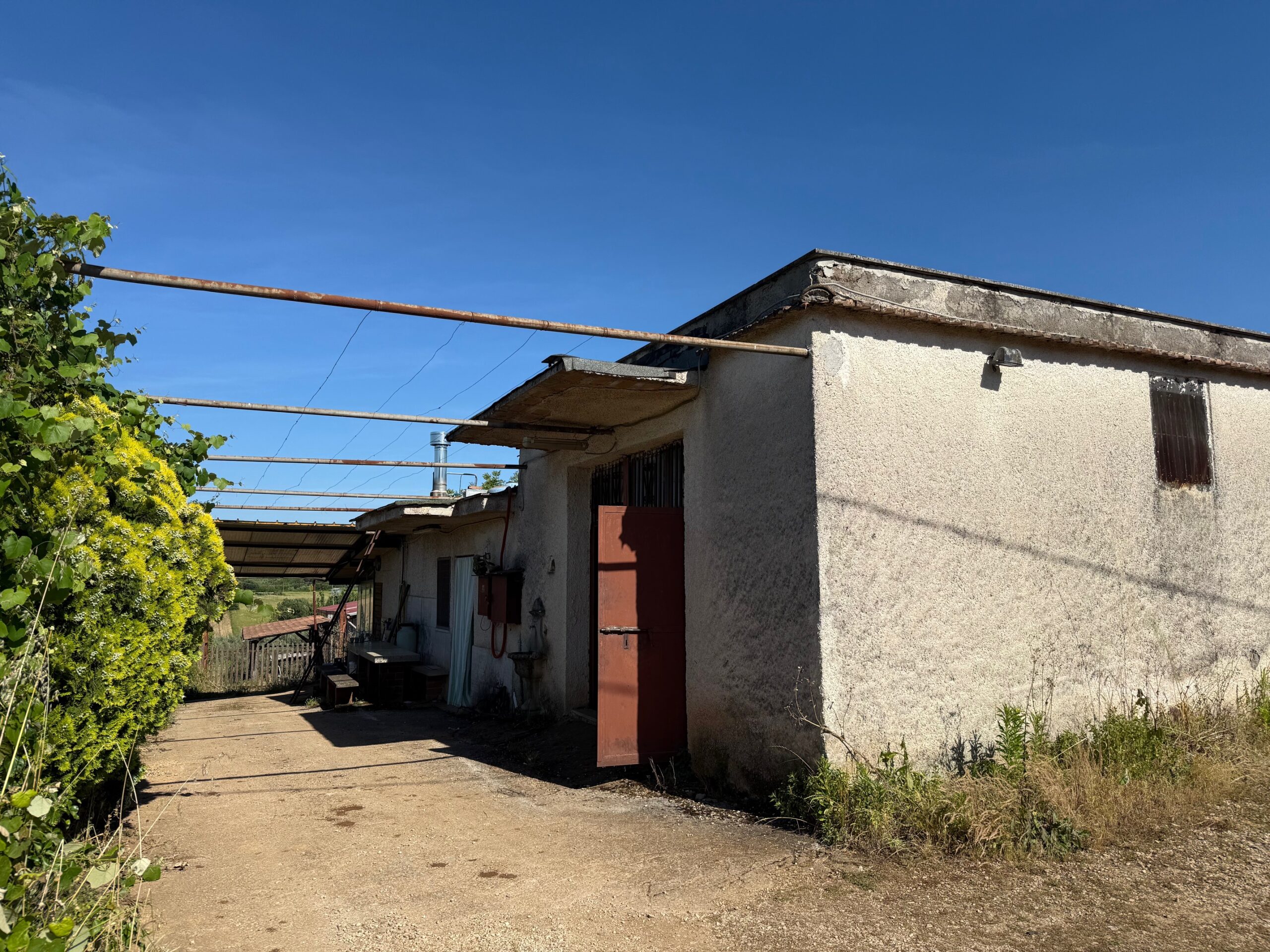 Terreno agricolo con rustico di 5420 mq