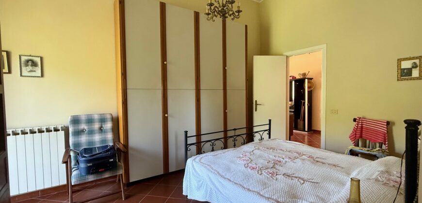 Appartamento con ampia corte esterna e entrata indipendente