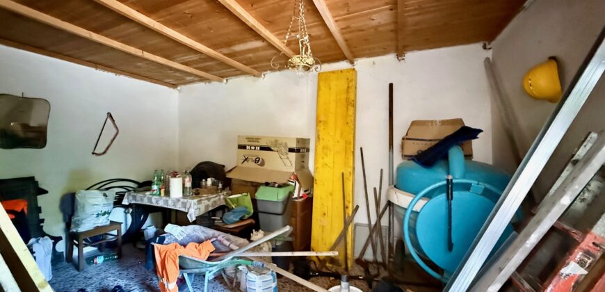 Indipendente di civile abitazione con terreno