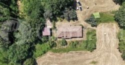 VILLA INDIPENDENTE CON CIRCA DUE ETTARI DI TERRENO