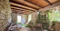 VILLA INDIPENDENTE CON CIRCA DUE ETTARI DI TERRENO